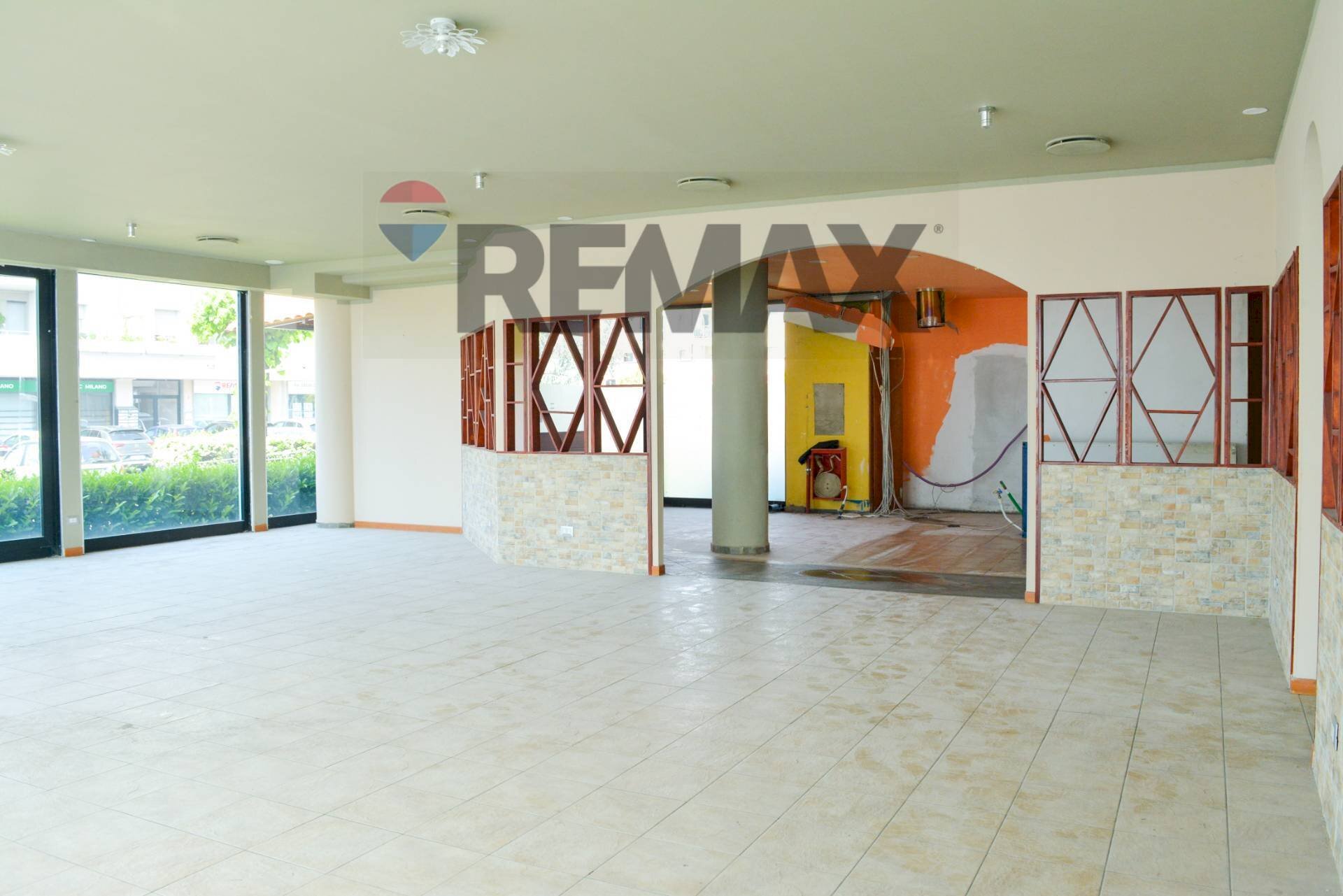 Locale Commerciale via rampinelli, 5 
 Brembate di Sopra, Brembate di Sopra - foto 2