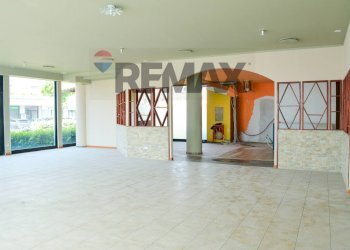 Locale Commerciale via rampinelli, 5 
 Brembate di Sopra, Brembate di Sopra - foto 2