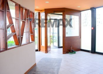 Locale Commerciale via rampinelli, 5 
 Brembate di Sopra, Brembate di Sopra - foto 5