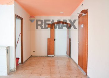 Locale Commerciale via rampinelli, 5 
 Brembate di Sopra, Brembate di Sopra - foto 7