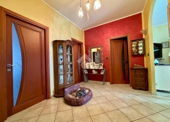 Three-room apartment Via roma, Airasca - photo 2