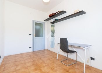 Three-room apartment Via dei tigli, Torino (neighborhood Falchera) - photo 6