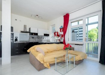 Three-room apartment Via dei tigli, Torino (neighborhood Falchera) - photo 12
