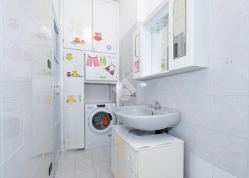 Three-room apartment Via dei tigli, Torino (neighborhood Falchera) - photo 15