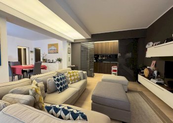 Salone - Quadrilocale Via Giacomo Tommasini, Bologna (zona Colli) - foto 8