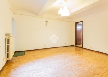 Office Ufficio Via Santa Maria, Correggio - photo 3