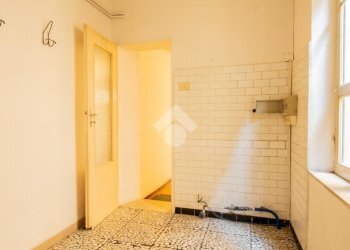 Office Ufficio Via Santa Maria, Correggio - photo 10