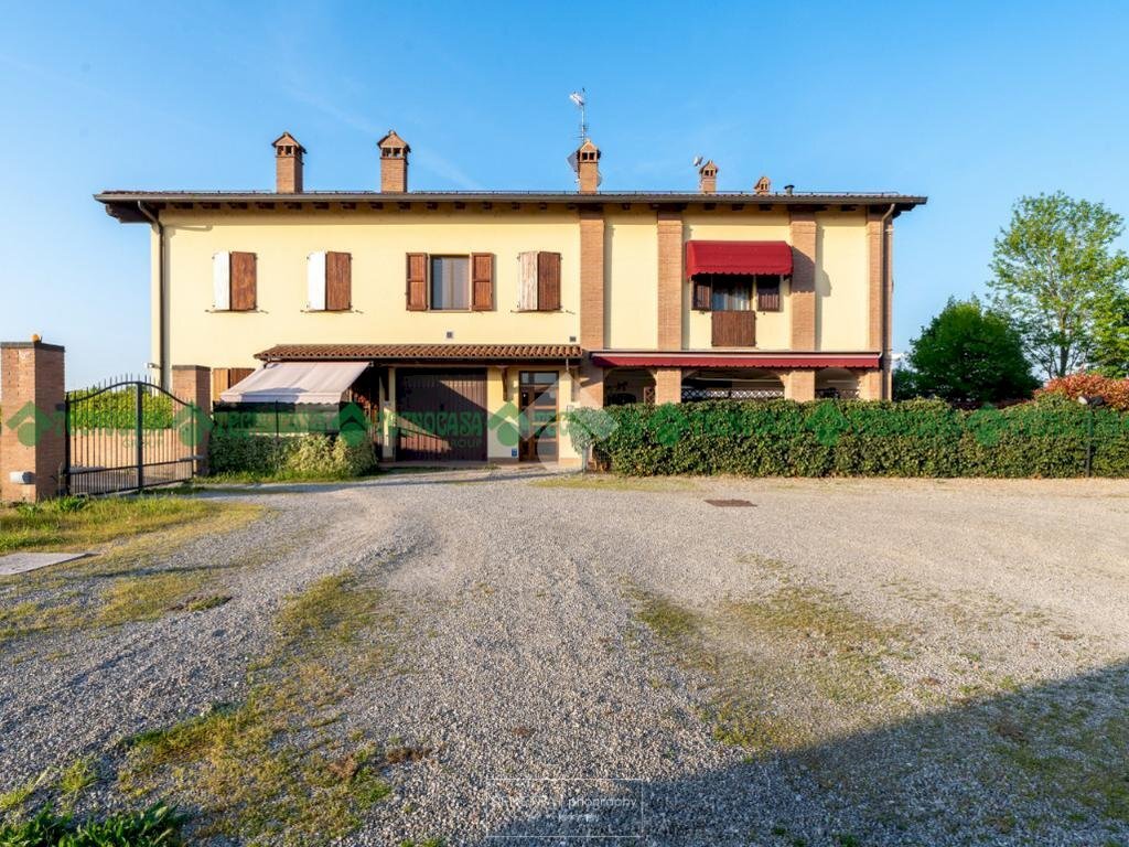 Trilocale Via Castello, Castelfranco Emilia - foto 1