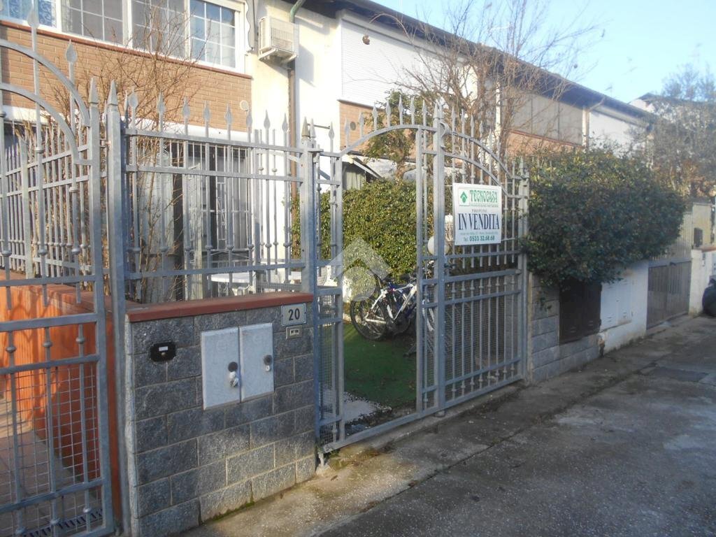 Trilocale Via B. Castiglia, Comacchio - foto 1