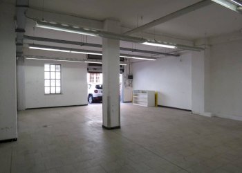 Shop Via del Commercio, Genova (neighborhood Nervi) - photo 3