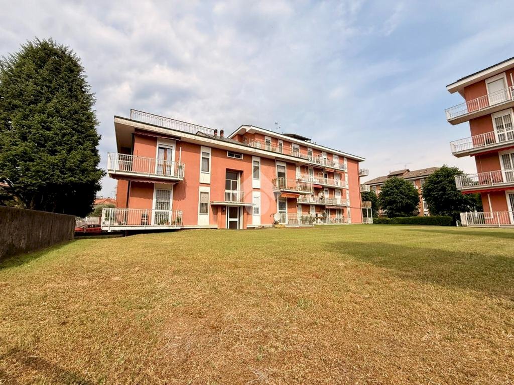 Three-room apartment Via Santa Rosa da Lima, Abbiategrasso - photo 1