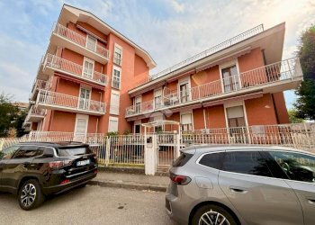 Three-room apartment Via Santa Rosa da Lima, Abbiategrasso - photo 13