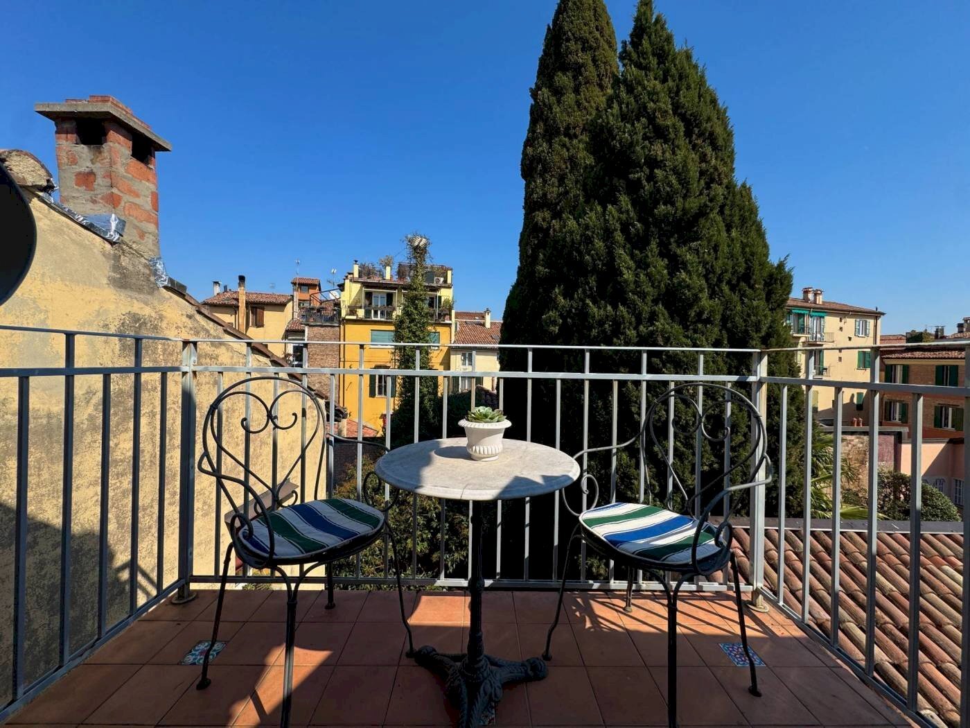 Terrazzo - Quadrilocale Via Armando Quadri, Bologna (zona San Vitale) - foto 1