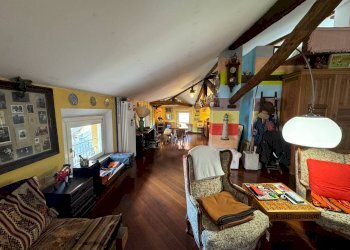 Salone - Quadrilocale Via delle Moline, Bologna (zona Centro Storico) - foto 7