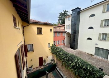Vista - Two-room apartment Via Centotrecento 21, Bologna (neighborhood Irnerio) - photo 1