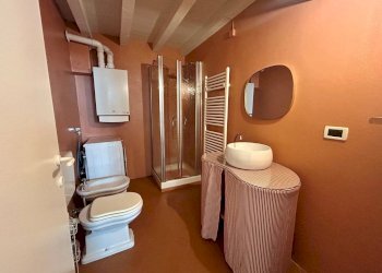 Bagno - Two-room apartment Via Centotrecento 21, Bologna (neighborhood Irnerio) - photo 13