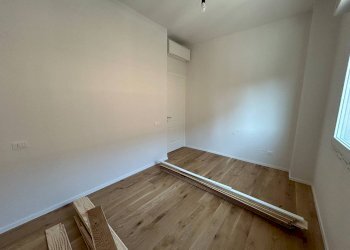 Camera da letto - Bilocale Via Don Giovanni Minzoni 4, Bologna (zona Marconi) - foto 8