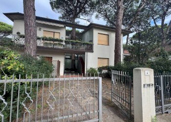 Facciata - Quadrilocale Viale Giosuè Carducci 4, Cervia - foto 1