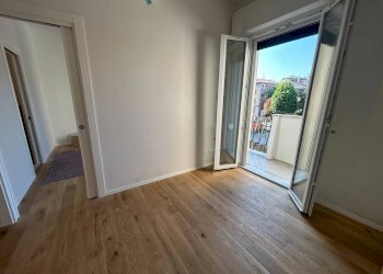 Camera da letto - Bilocale Via Don Giovanni Minzoni 4, Bologna (zona Marconi) - foto 1