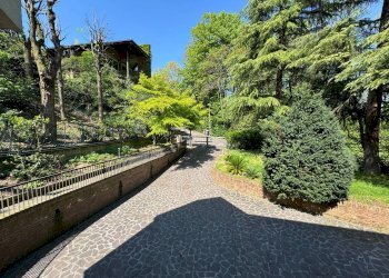 Cortile interno - Appartamento Via Siepelunga, Bologna (zona Murri) - foto 37