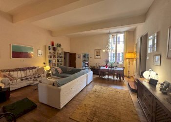 Salone - Appartamento Piazza Giosuè Carducci 4, Bologna (zona Santo Stefano) - foto 2