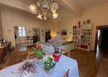 Salone - Appartamento Piazza Giosuè Carducci 4, Bologna (zona Santo Stefano) - foto 10