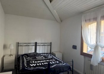 Camera da letto - Trilocale Via Alessandro Tiarini, Bologna (zona Bolognina) - foto 17