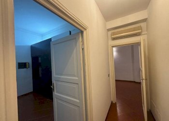 Corridoio - Quadrilocale Via Castiglione 71, Bologna (zona Santo Stefano) - foto 6