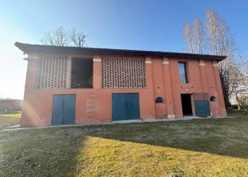 Facciata - Rustico Via del Pino, Ozzano dell'Emilia - foto 1