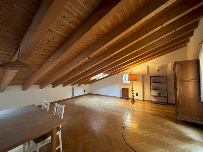 Stanza non arredata - Bilocale Via Altabella, Bologna (zona Centro Storico) - foto 3