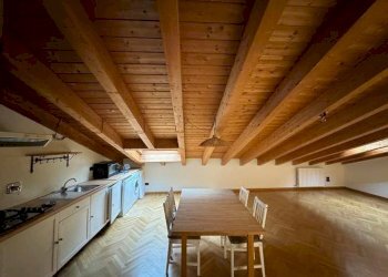 Cucina - Bilocale Via Altabella, Bologna (zona Centro Storico) - foto 2