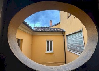 Vista - Bilocale Via Altabella, Bologna (zona Centro Storico) - foto 21