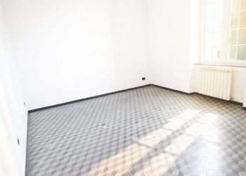 One-room apartment via Coronata, Genova (neighborhood Cornigliano) - photo 4