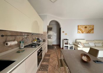 Three-room apartment Via Giuseppe Carozzi, Milano (neighborhood Inganni) - photo 5