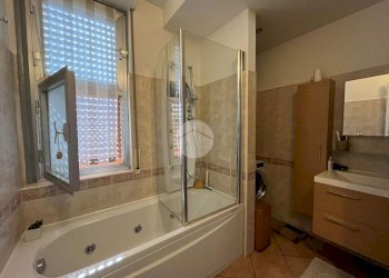 Three-room apartment Via Giuseppe Carozzi, Milano (neighborhood Inganni) - photo 20