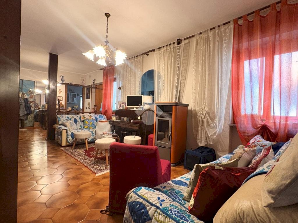 Appartamento Via Roccavione, Asti - foto 1