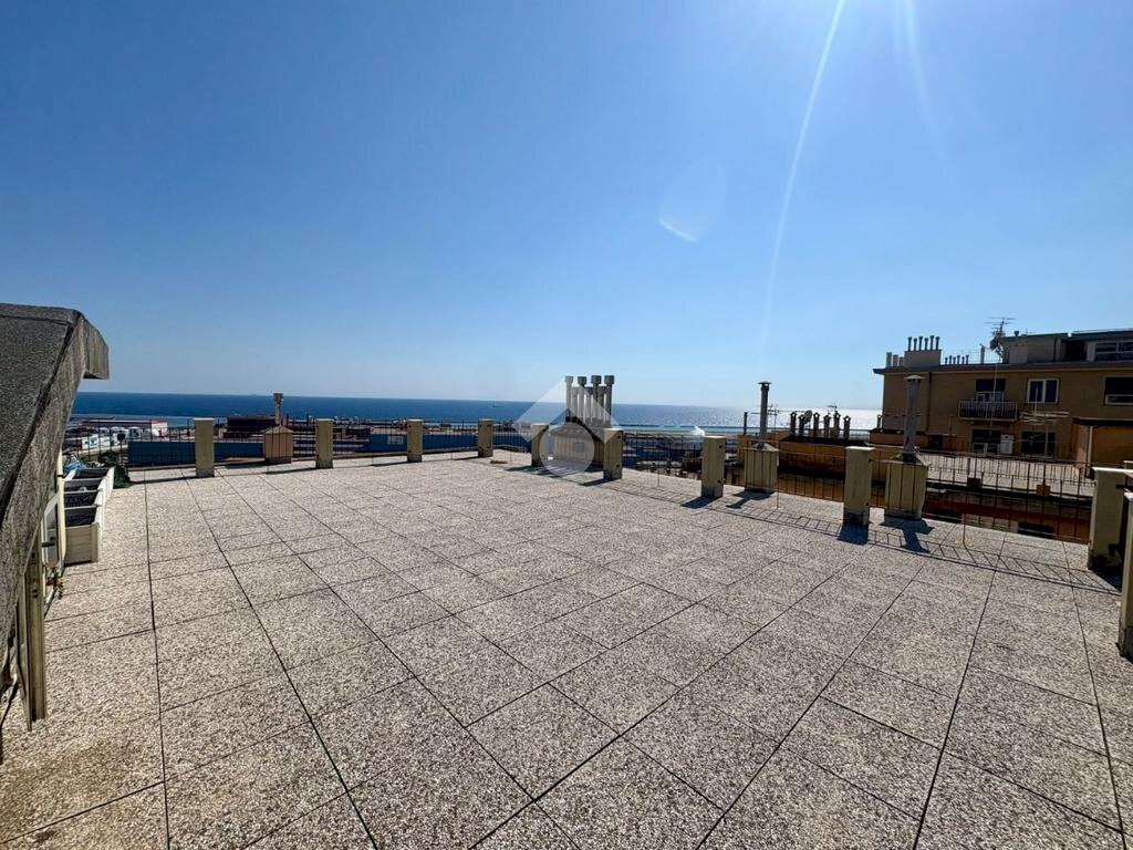 Three-room apartment Via elsa, Genova (neighborhood Cornigliano) - photo 1