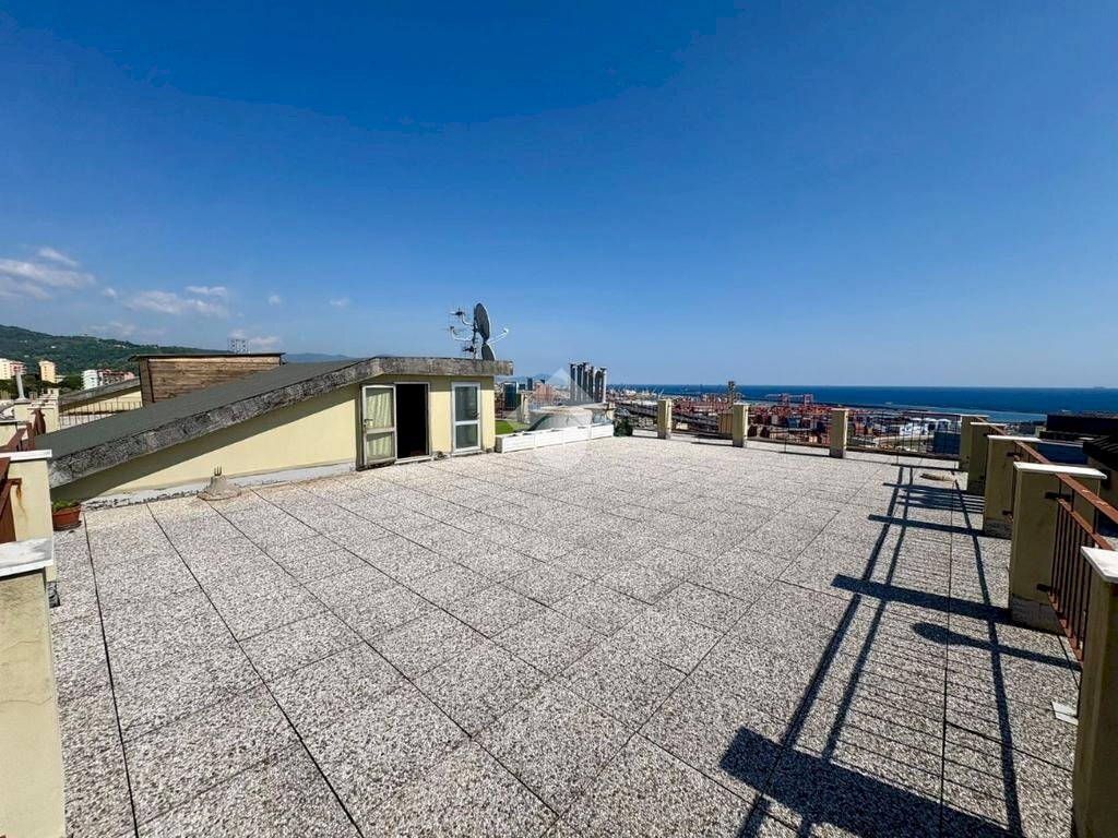 Three-room apartment Via elsa, Genova (neighborhood Cornigliano) - photo 3