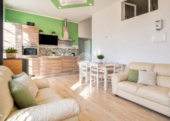 Four-room apartment Via Felice Cascione, Imperia - photo 4