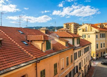 Four-room apartment Via Felice Cascione, Imperia - photo 5
