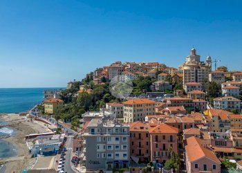 Four-room apartment Via Felice Cascione, Imperia - photo 23