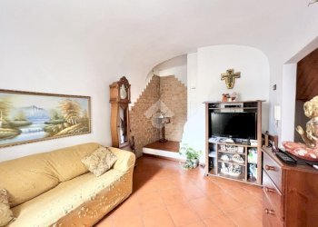 Semi-detached house Via Colombo, Pontedassio - photo 3