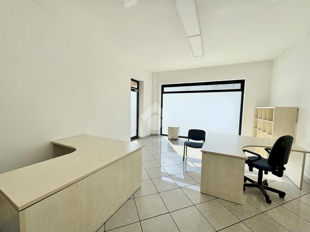 Ufficio via fiume montone abbandonato, Ravenna - foto 1