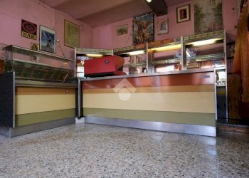 Shop Via Massarenti, Bologna (neighborhood Massarenti) - photo 1