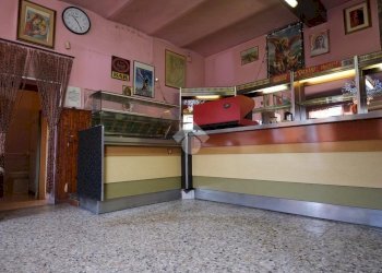 Shop Via Massarenti, Bologna (neighborhood Massarenti) - photo 8