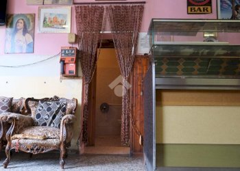 Shop Via Massarenti, Bologna (neighborhood Massarenti) - photo 13