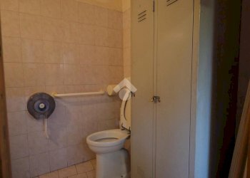 Shop Via Massarenti, Bologna (neighborhood Massarenti) - photo 22