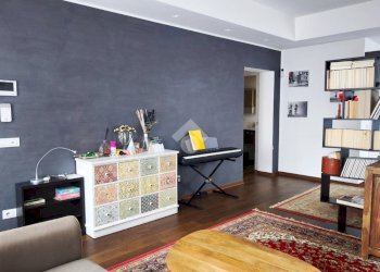 Portion of a house Via Giacomo Puccini, Cormano - photo 7