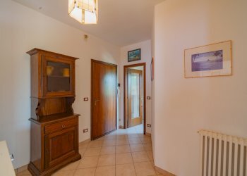 Three-room apartment Dante Livio Bianco, Caraglio - photo 12