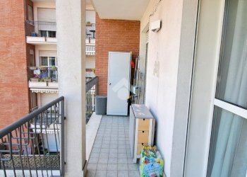 Three-room apartment Viale Martesana, Vimodrone - photo 5